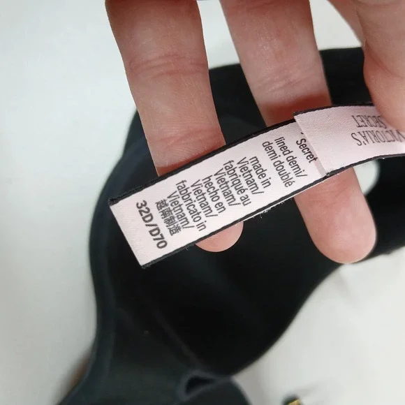 Bundle Victoria's Secret Bras Women 32D Black Nude White Demi T Shirt Bras - Picture 11 of 16